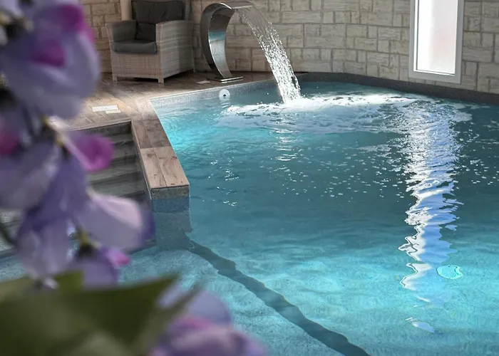 Hotel Calme Des Pins & Spa