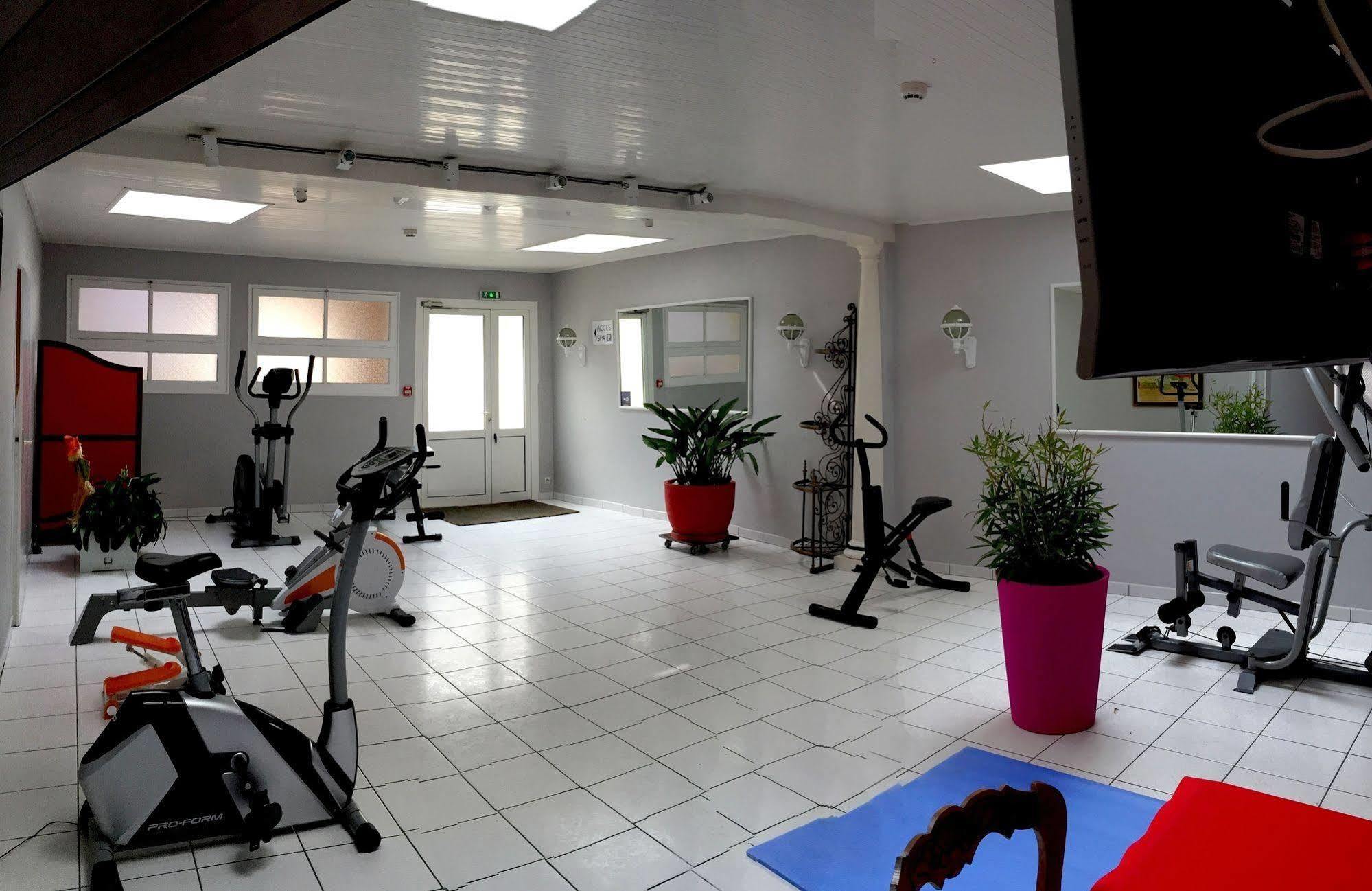 Hotel Calme Des Pins &